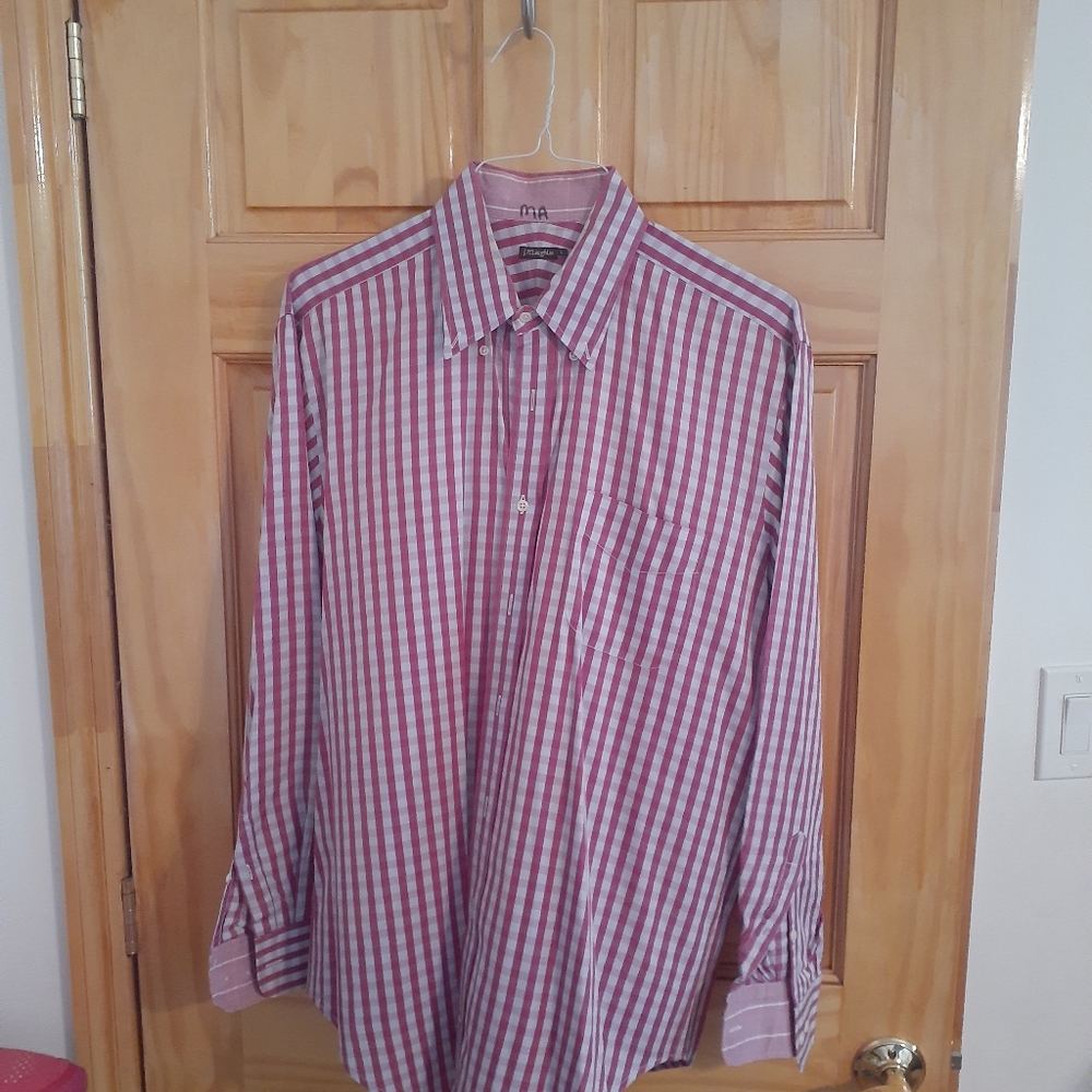 Men's plaid shirt